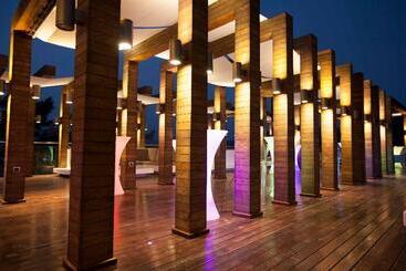 酒店 Orka Lotus Beach