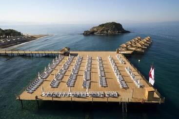 هتل Sunis Efes Royal Palace Resort & Spa