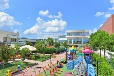 هتل Te Stela Resort & Spa