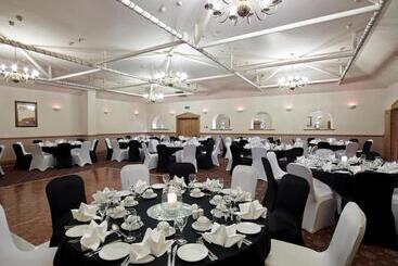هتل The Briar Court