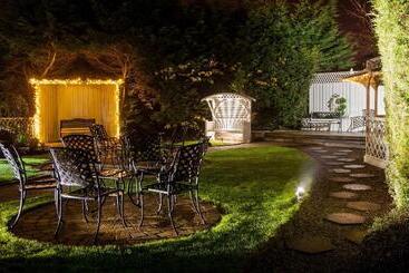 هتل The Lodge