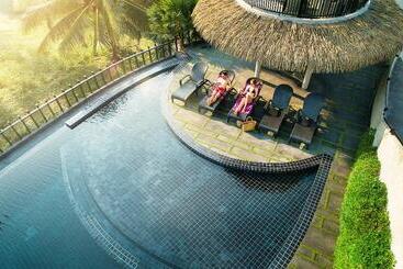 هتل The Tarna Resort, Koh Tao