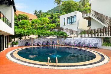 هتل The Tarna Resort, Koh Tao