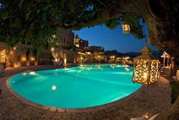 هتل Villa Cimbrone