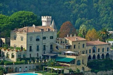 هتل Villa Cimbrone