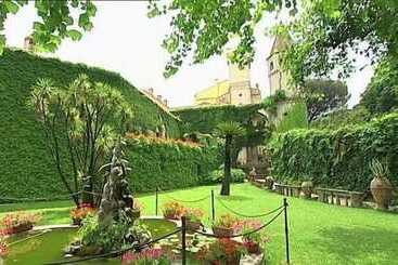 هتل Villa Cimbrone
