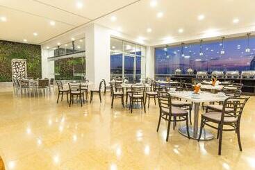 هتل Yes Inn Nuevo Veracruz