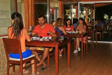 Koz Eren Otel