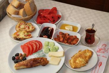 Koz Eren Otel