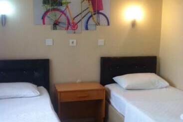 Koz Eren Otel