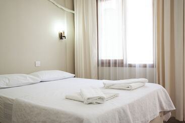 Koz Eren Otel