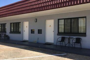 Main Street Motel