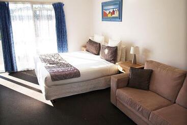 Mornington Motel