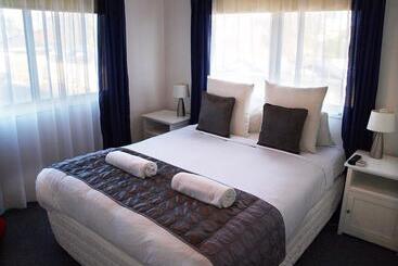 Mornington Motel