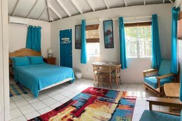 هاستل The Lodge   Antigua