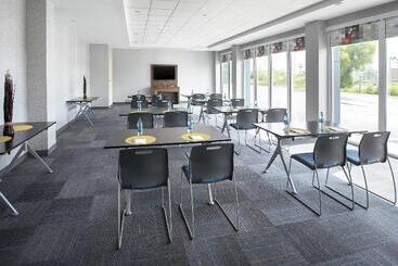ホテル Aloft Buffalo Airport