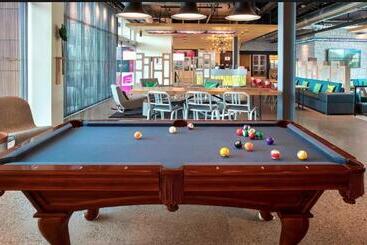 ホテル Aloft Buffalo Airport