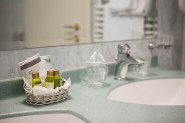 هتل Villa Bacchus