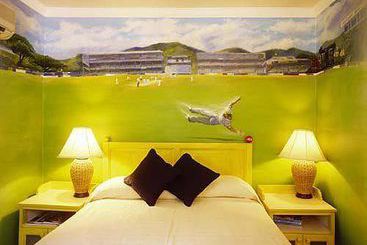 هتل Coblentz Inn Boutique