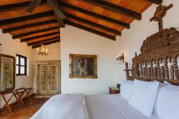 هتل Hacienda San Angel
