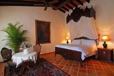 هتل Hacienda San Angel