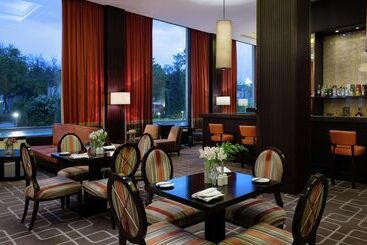 هتل Hilton Dushanbe