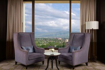 هتل Hilton Dushanbe