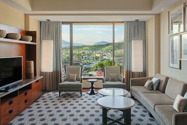 هتل Hilton Dushanbe