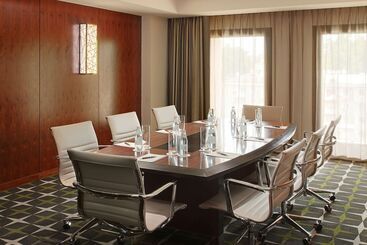 هتل Hilton Dushanbe