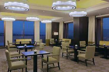 هتل Hilton Dushanbe