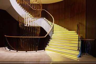 هتل Hilton Dushanbe