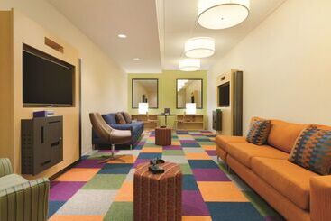 酒店 Home2 Suites By Hilton Bellingham Airport