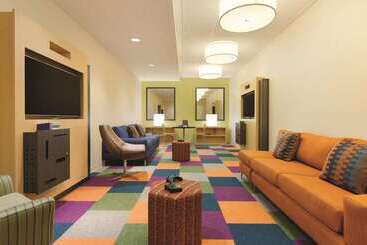 酒店 Home2 Suites By Hilton Bellingham Airport