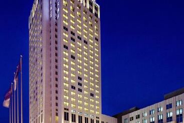 هتل Howard Johnson Parkview Plaza Erdos