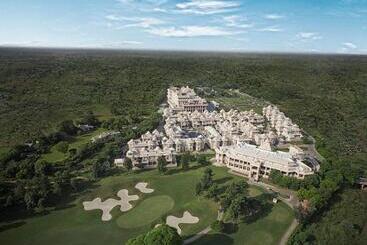 هتل Itc Grand Bharat, A Luxury Collection Retreat, Gurgaon, New Delhi Capital Region