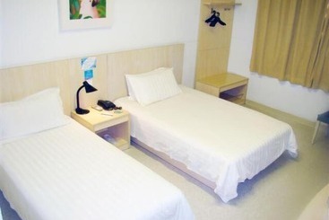 هتل Jinjiang Inn   Huaian Wanda Plaza East Jiankang Road