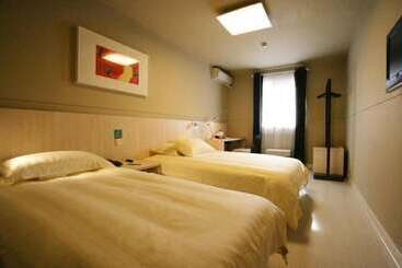 هتل Jinjiang Inn   Huaian Wanda Plaza East Jiankang Road