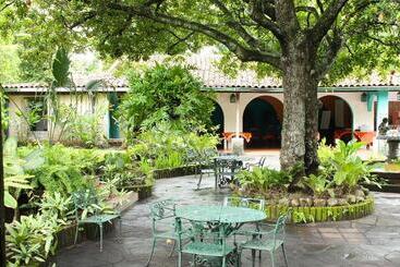هتل La Posada De Suchitlan