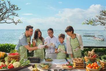 هتل Maya Sanur Resort & Spa