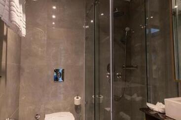 هتل Porto Marina Resort & Spa Al Alamein