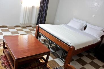 هتل Sweet Lake Resort