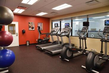 هتل Towneplace Suites By Marriott Lawrence Downtown