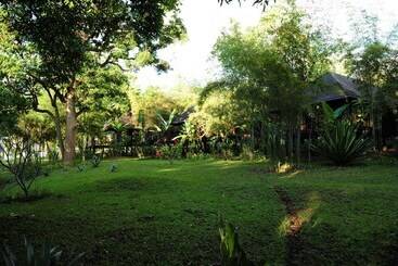 هتل Villa Inle Boutique Resort