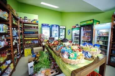 Marina Hotel At Shelter Bay