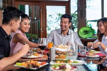 Novotel Inle Lake Myat Min