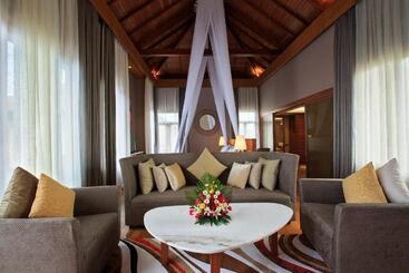 Novotel Inle Lake Myat Min