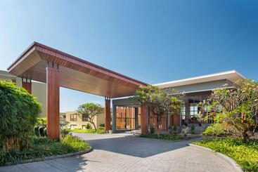 Novotel Inle Lake Myat Min