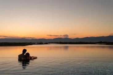Novotel Inle Lake Myat Min