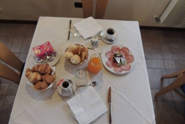 پانسیون Country House Country Club
