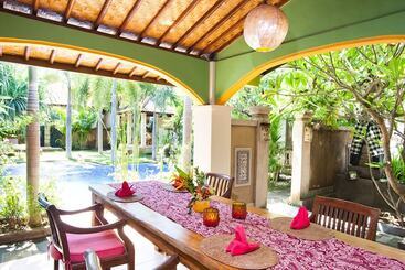 استراحتگاه Pazzo Bali